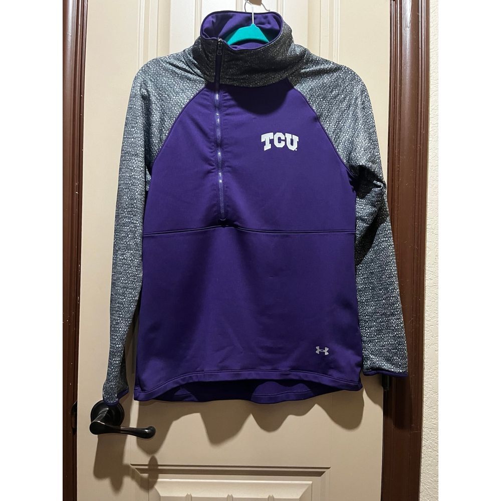 Under Armour pullover‎